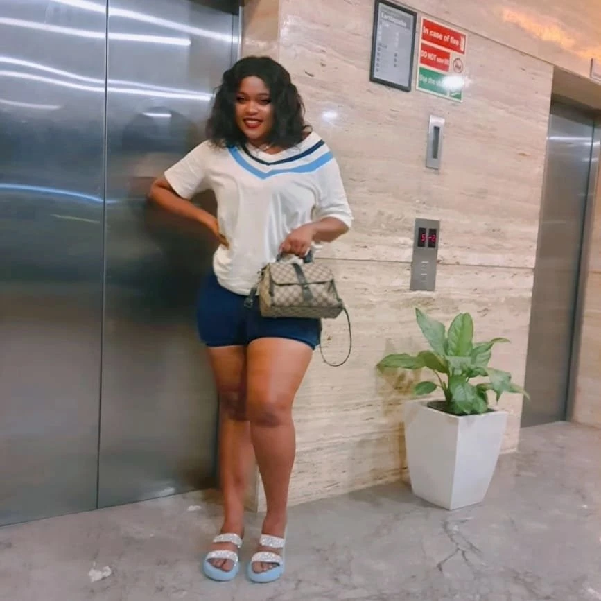 Roseline – South African escort in Gurgaon, Escort, Gurgaon