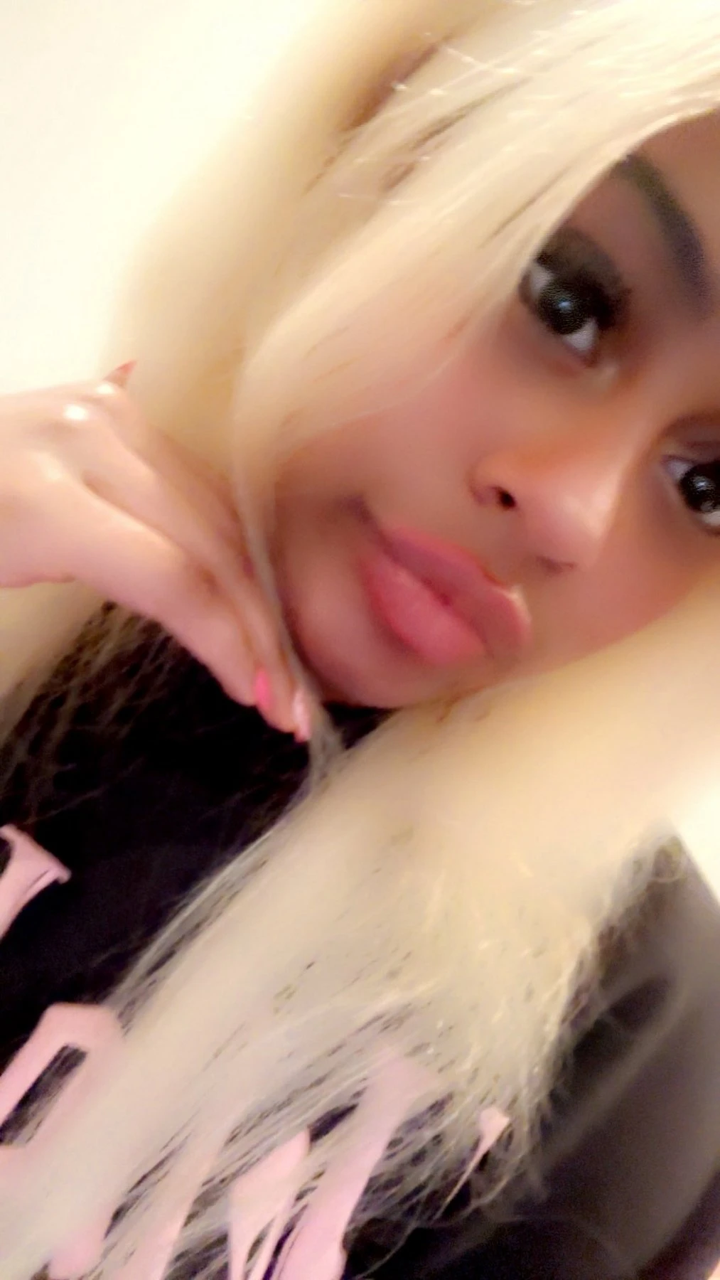Anna – British escort in Hong Kong — 2 / 5