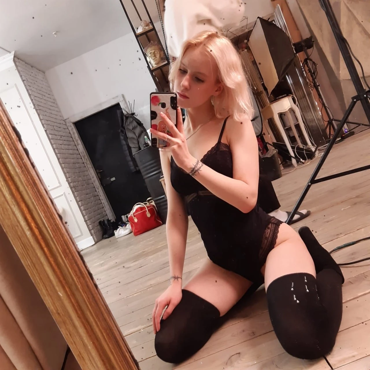 Anya Swallow Saint – Russian escort in Hong Kong — 9 / 10
