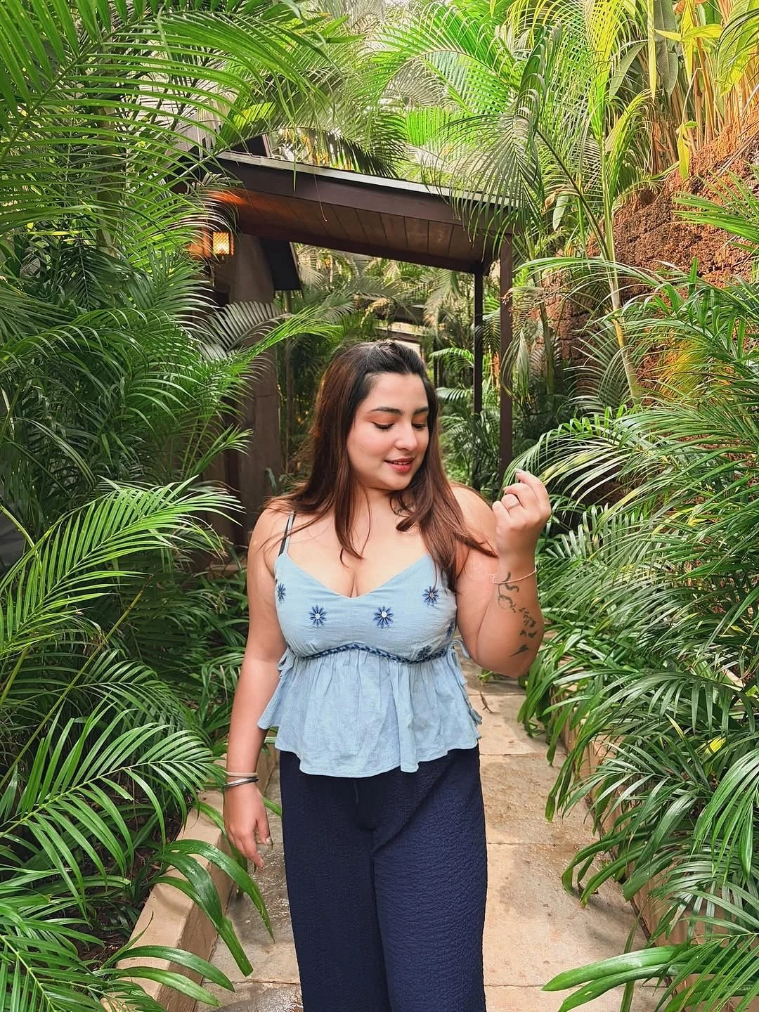 Hny – escort in Chandigarh — 2 / 3