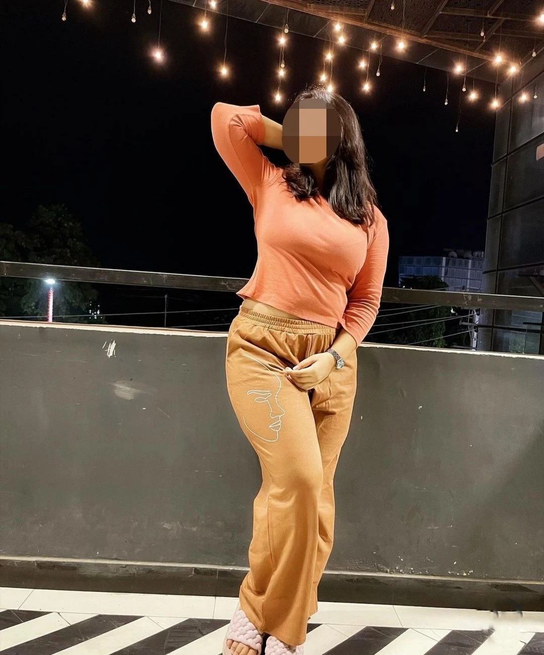 Deepika – Indian escort in Bangalore — 2 / 4