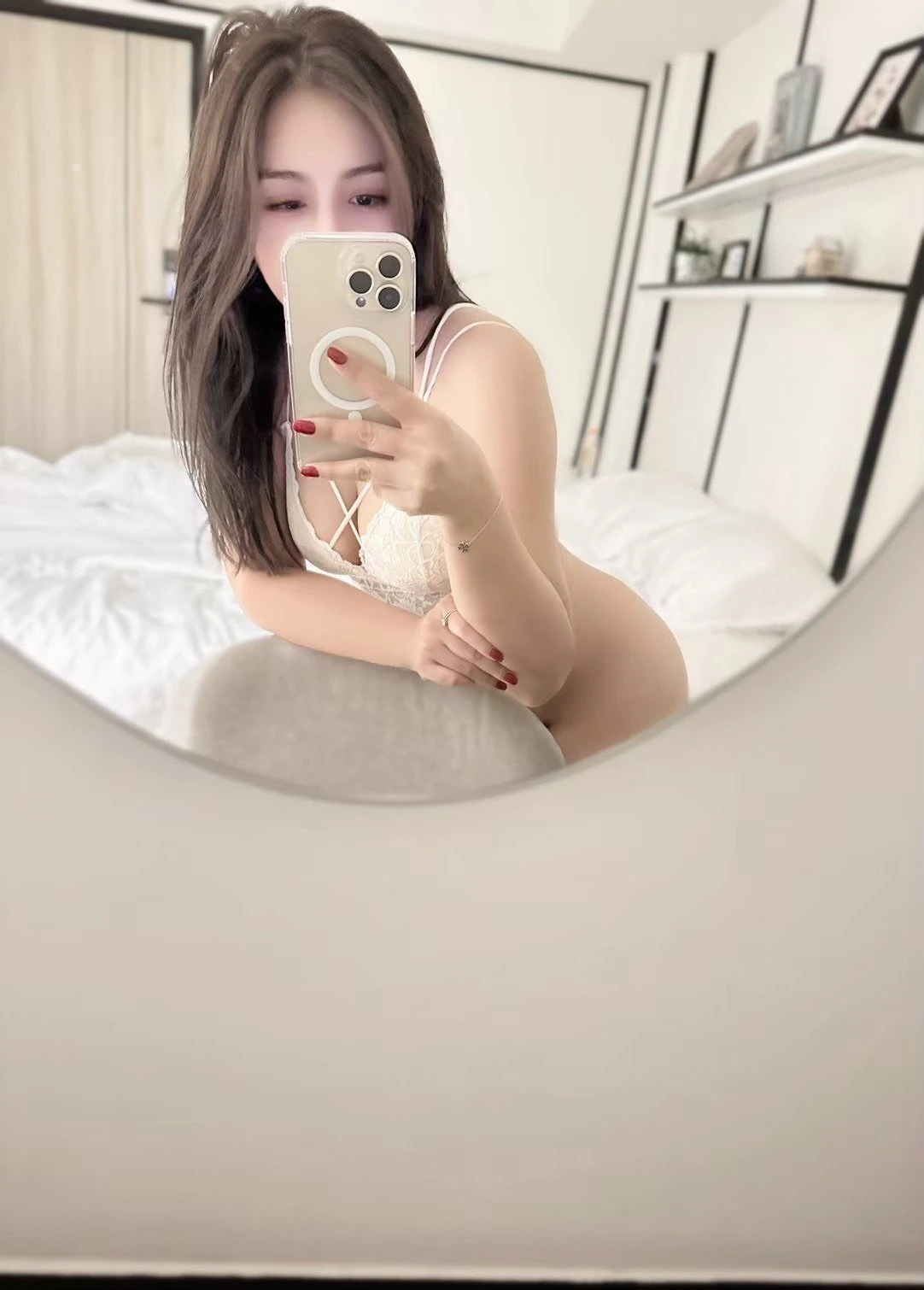Gorgeous Mina – Thai escort in Hong Kong — 6 / 25