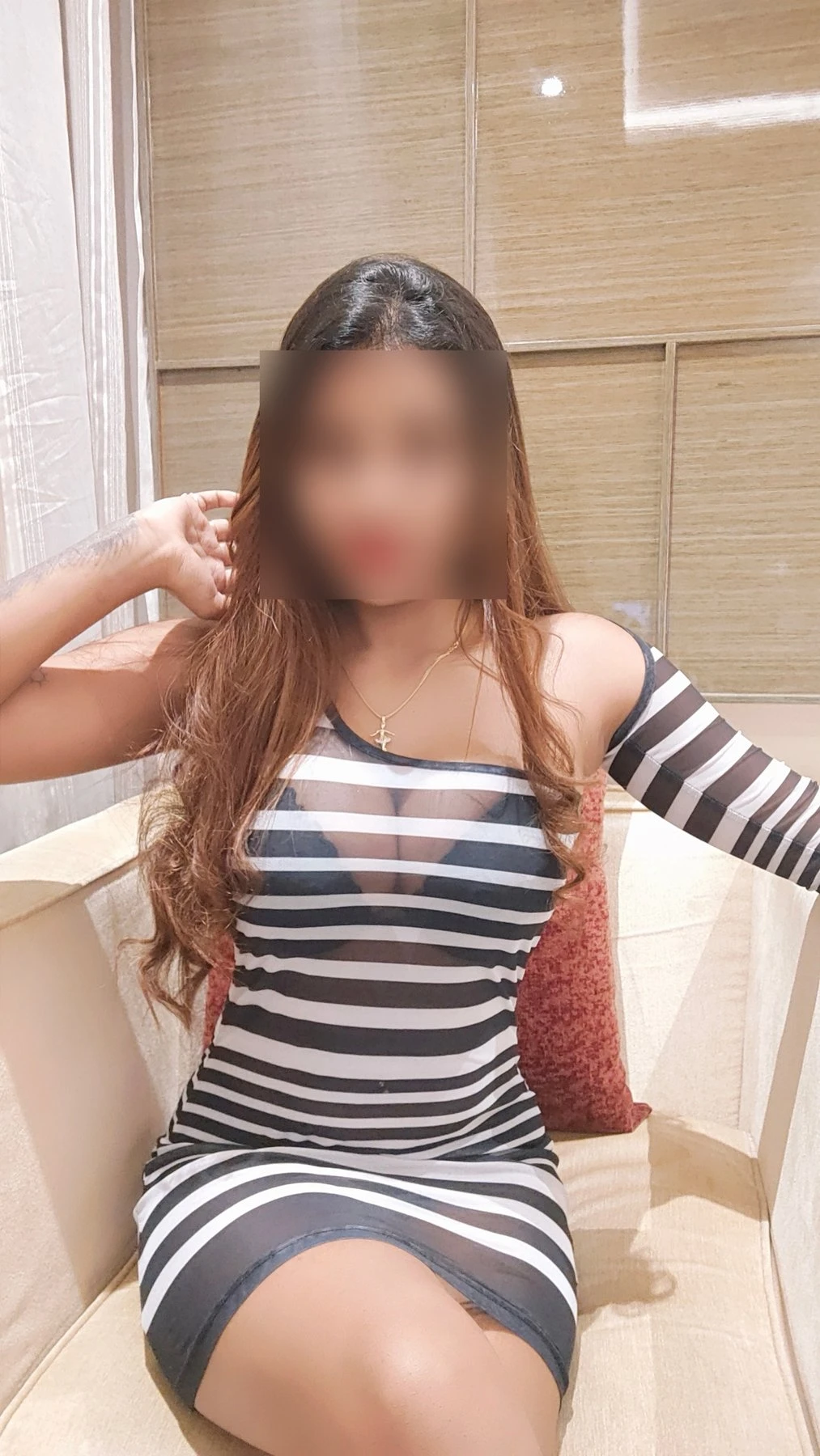 Nandani Webcam Girl – Indian escort in Bangalore — 27 / 31