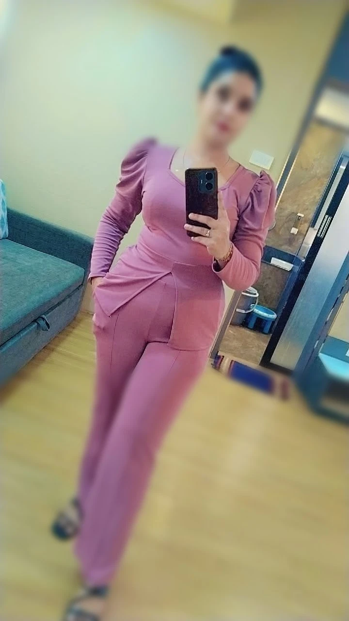 €Ritu. Sha ¥ Real Meet or Cam Season – Indian escort in Ahmedabad — 2 / 3