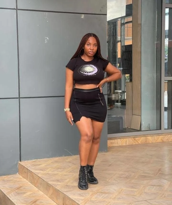 Shakira – Kenyan escort in Chennai — 2 / 3
