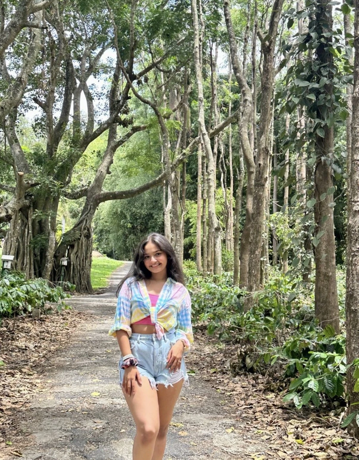Isha Singh – Indian escort in Candolim, Goa — 2 / 5