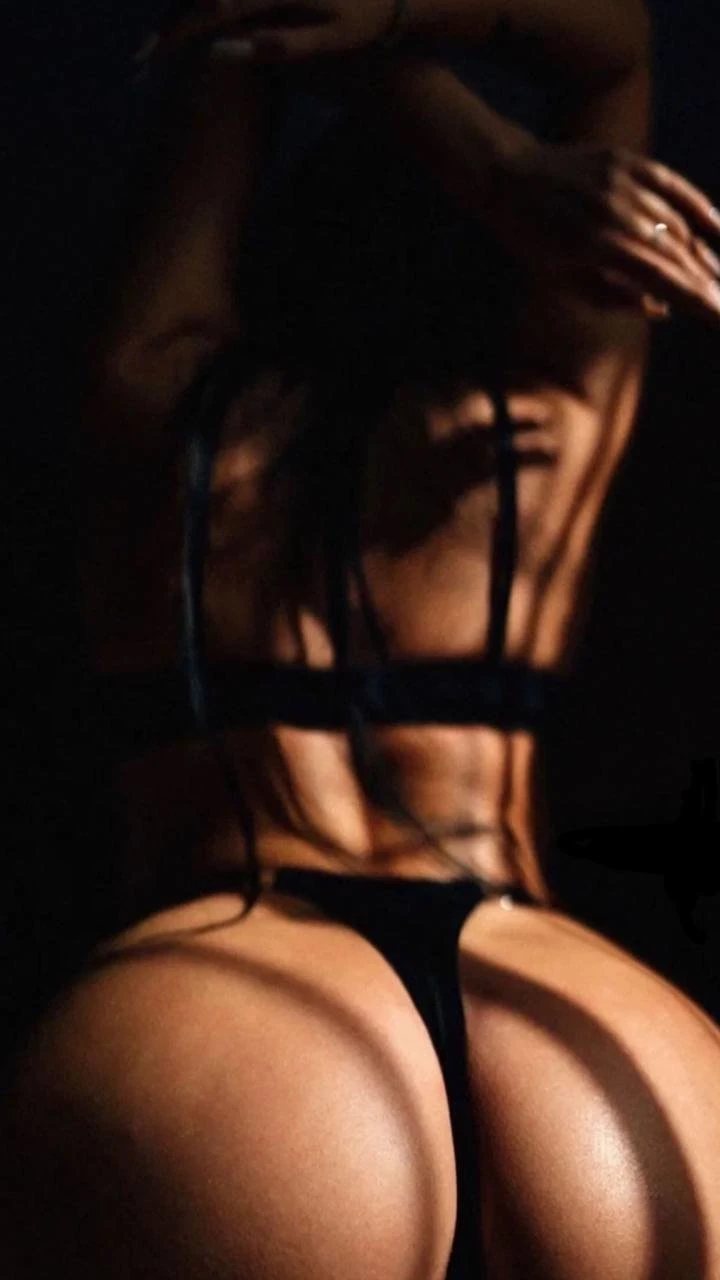Dayana – Russian escort in Yerevan — 4 / 11