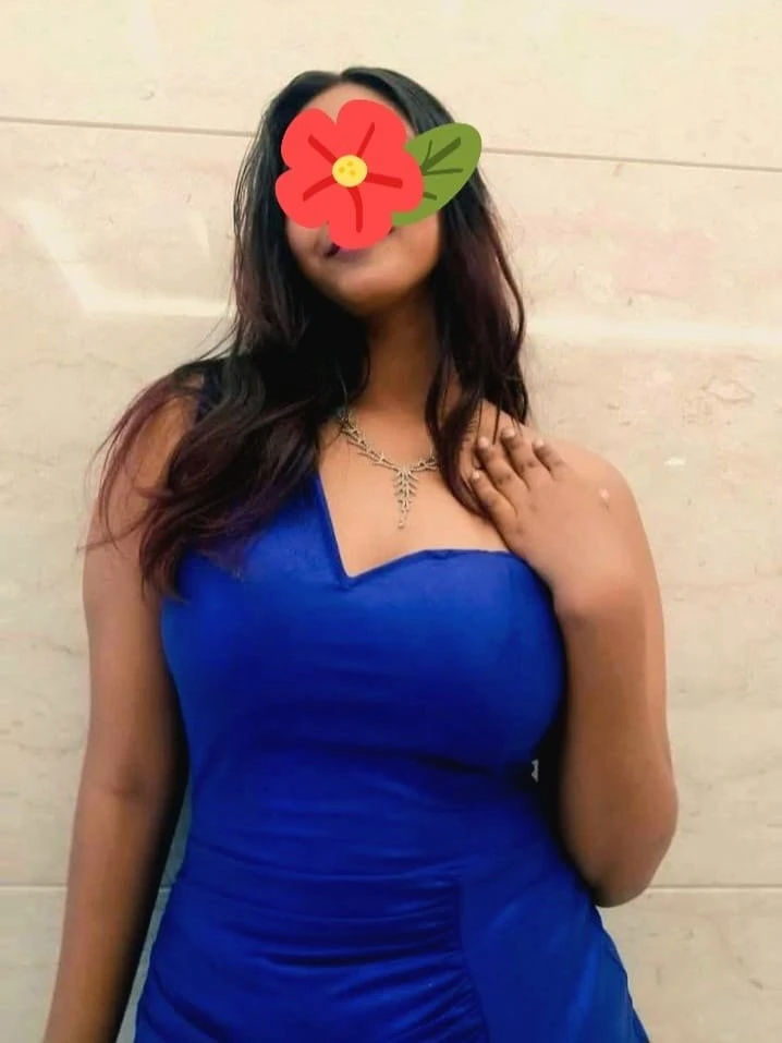 Kũs̤ħälí – Indian escort in Bangalore — 3 / 8