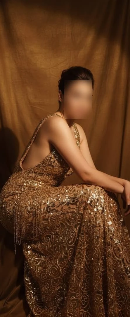 My self radhika and friends at ur servce – escort in Bangalore — 8 / 21