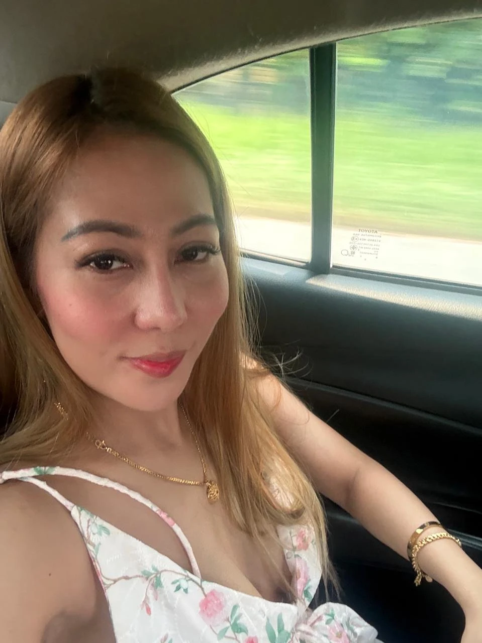 Yuri – escort in Hong Kong — 2 / 7
