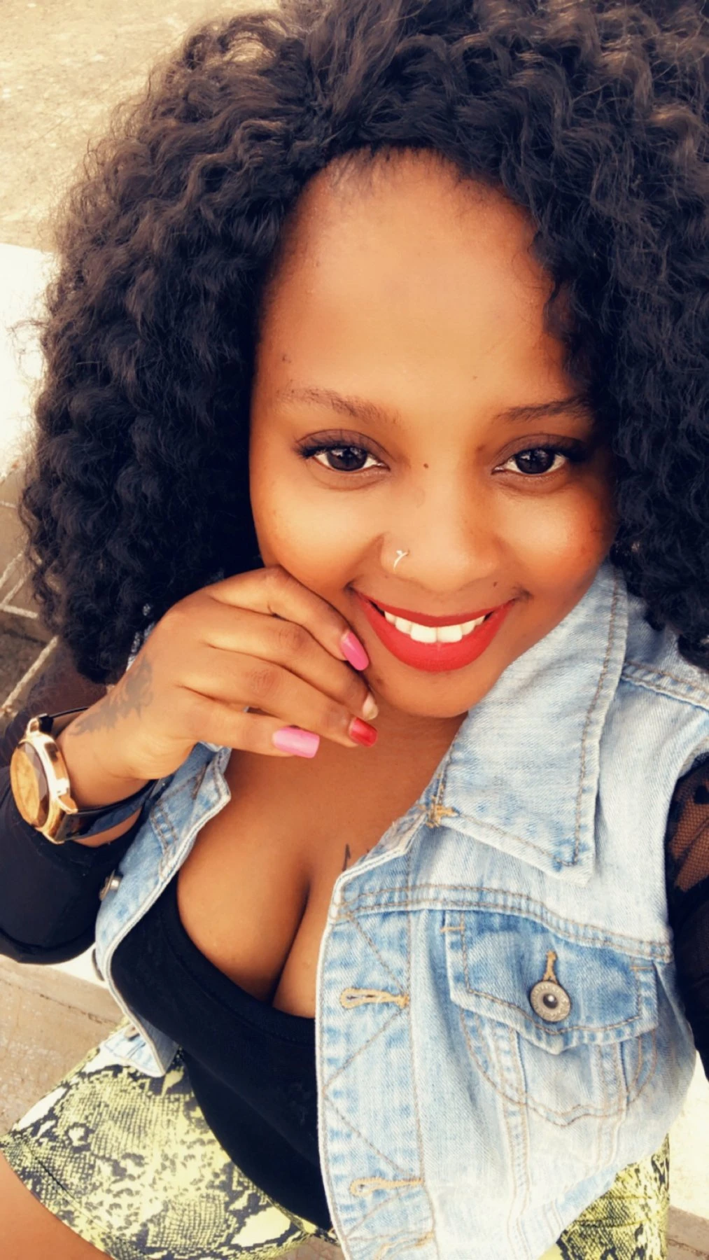 Shatra – Namibian escort in Bangalore — 2 / 5
