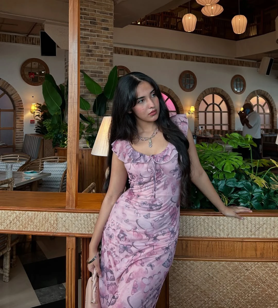 Tanisha – Indian escort in Ahmedabad — 3 / 7
