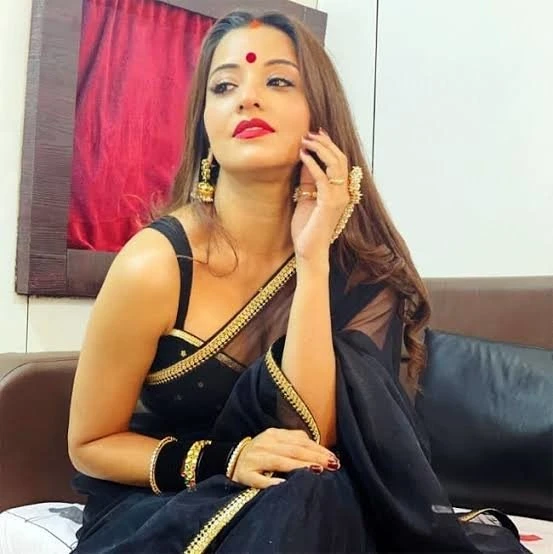 Shyamala – Indian escort in Bangalore — 2 / 4