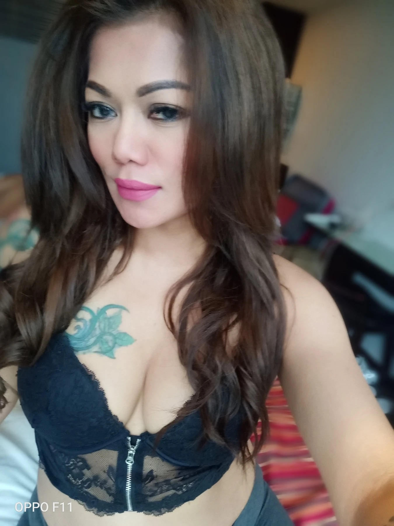 Sopia – Indonesian escort in Hong Kong — 2 / 4