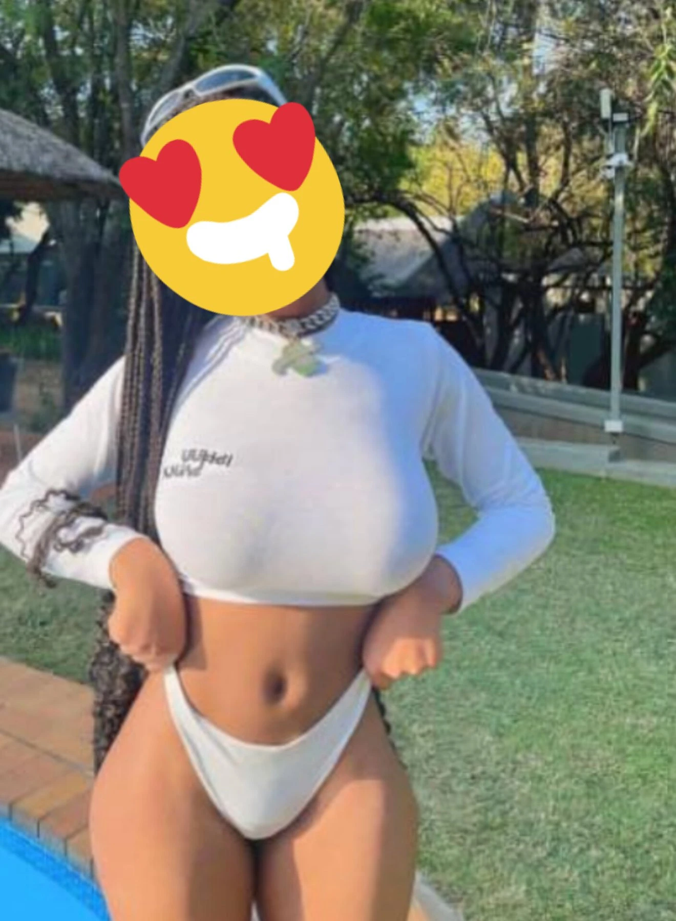 Cathie – Central African escort in Bangalore — 4 / 5