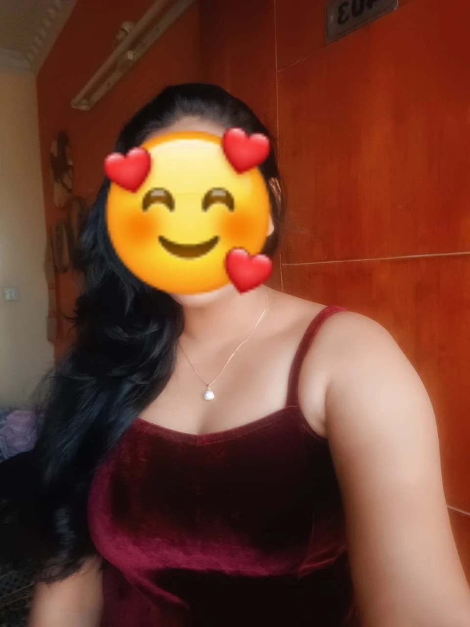 Divya – Indian escort in Bangalore — 2 / 3