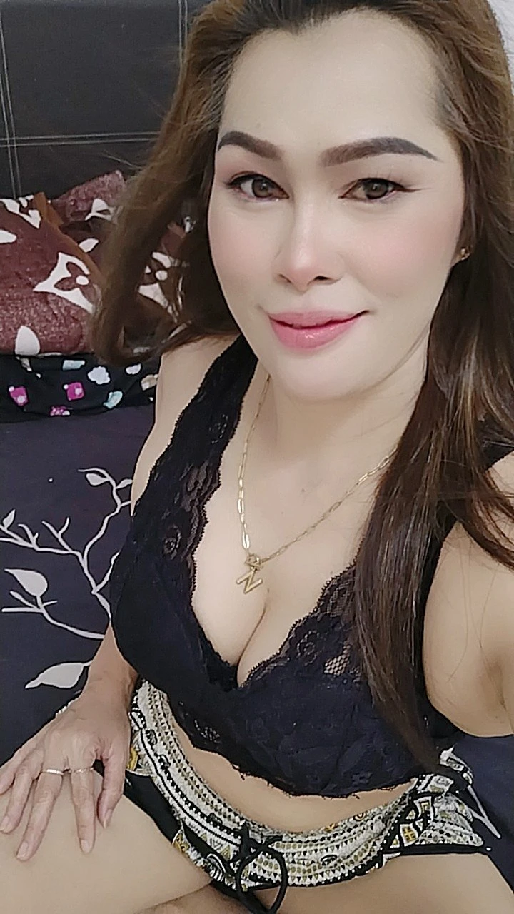 Lina – Thai escort in Chandigarh — 11 / 20