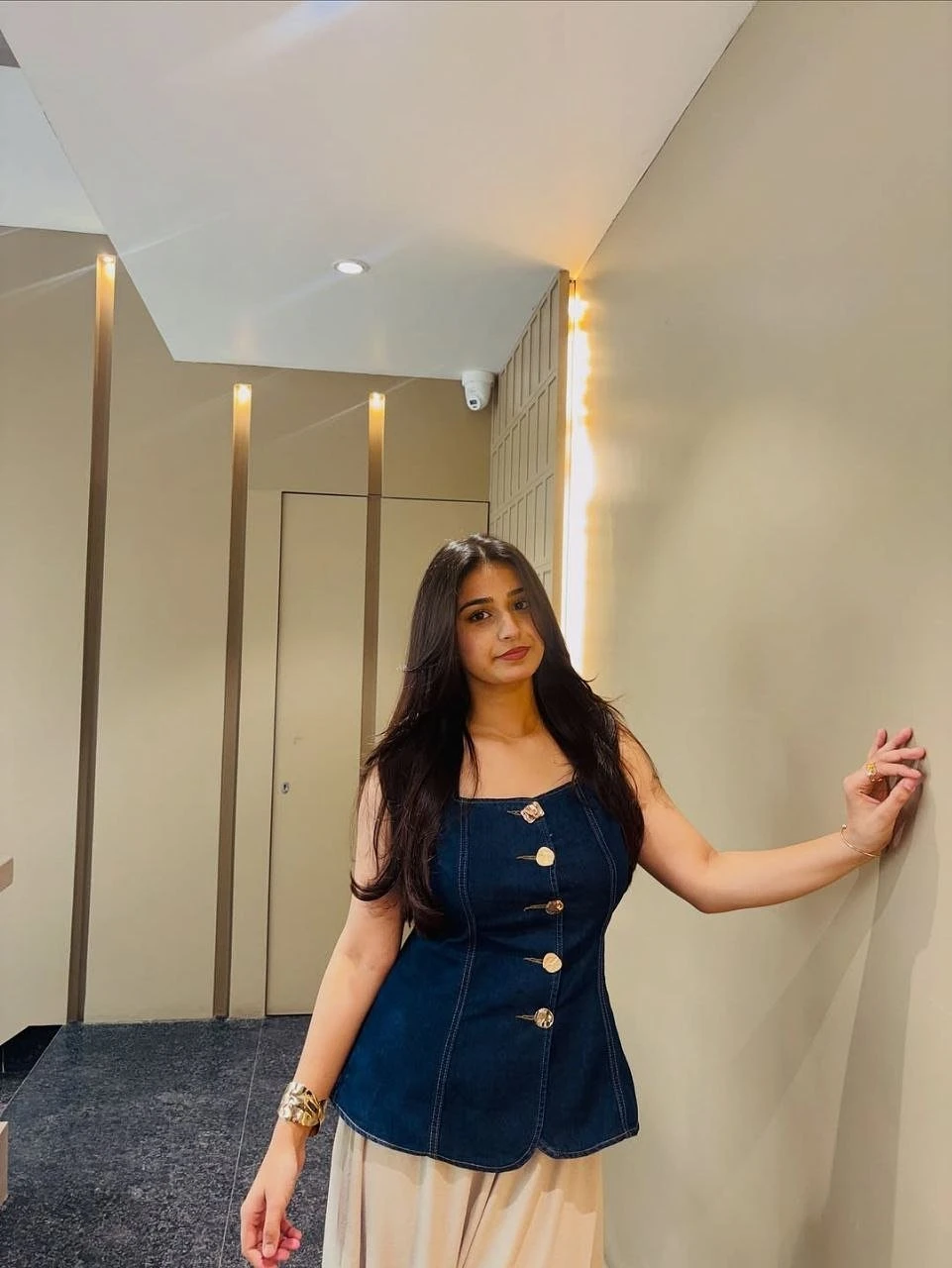 Kayra – Indian escort in Alajuela — 2 / 5
