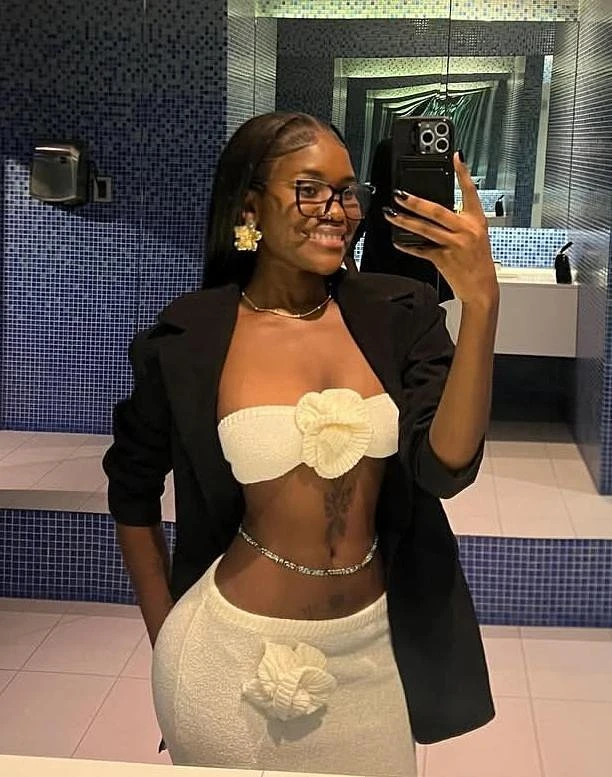 Labubu, New Here. 🌶️ – South African escort in Ahmedabad — 1 / 5