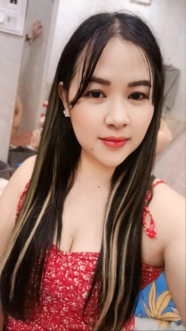 Poly – Thai escort in Gurgaon — 2 / 3
