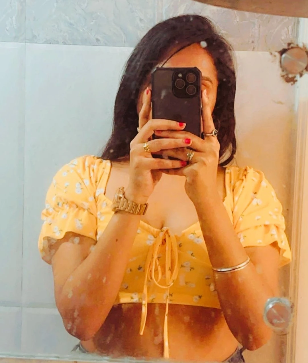 Maya – Indian escort in Chennai — 5 / 7