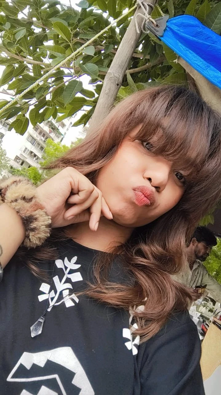 Quality Russian & Indian High Profile – Indian escort in Gurgaon — 4 / 5