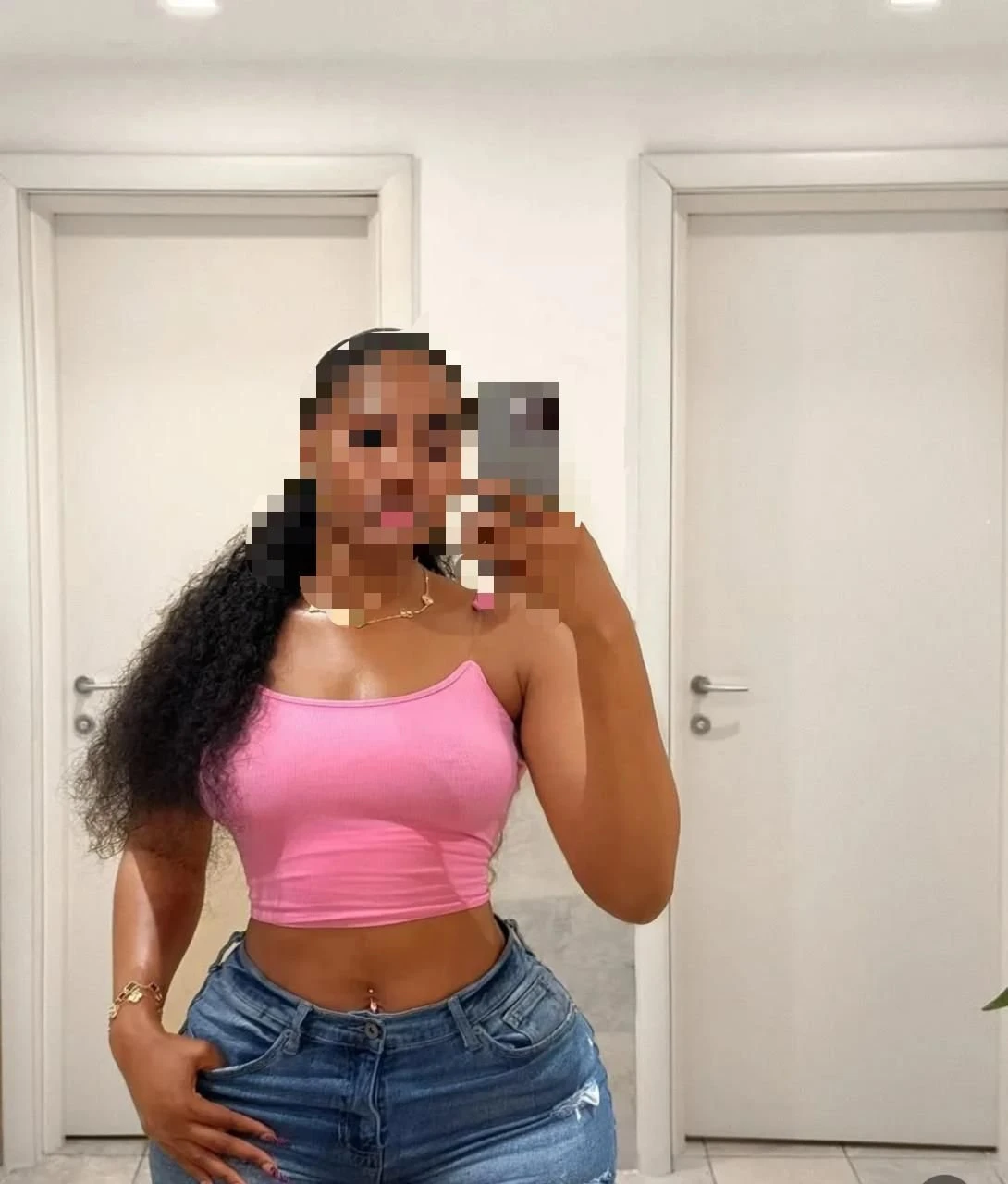 Maya – Algerian escort in Chandigarh — 3 / 5