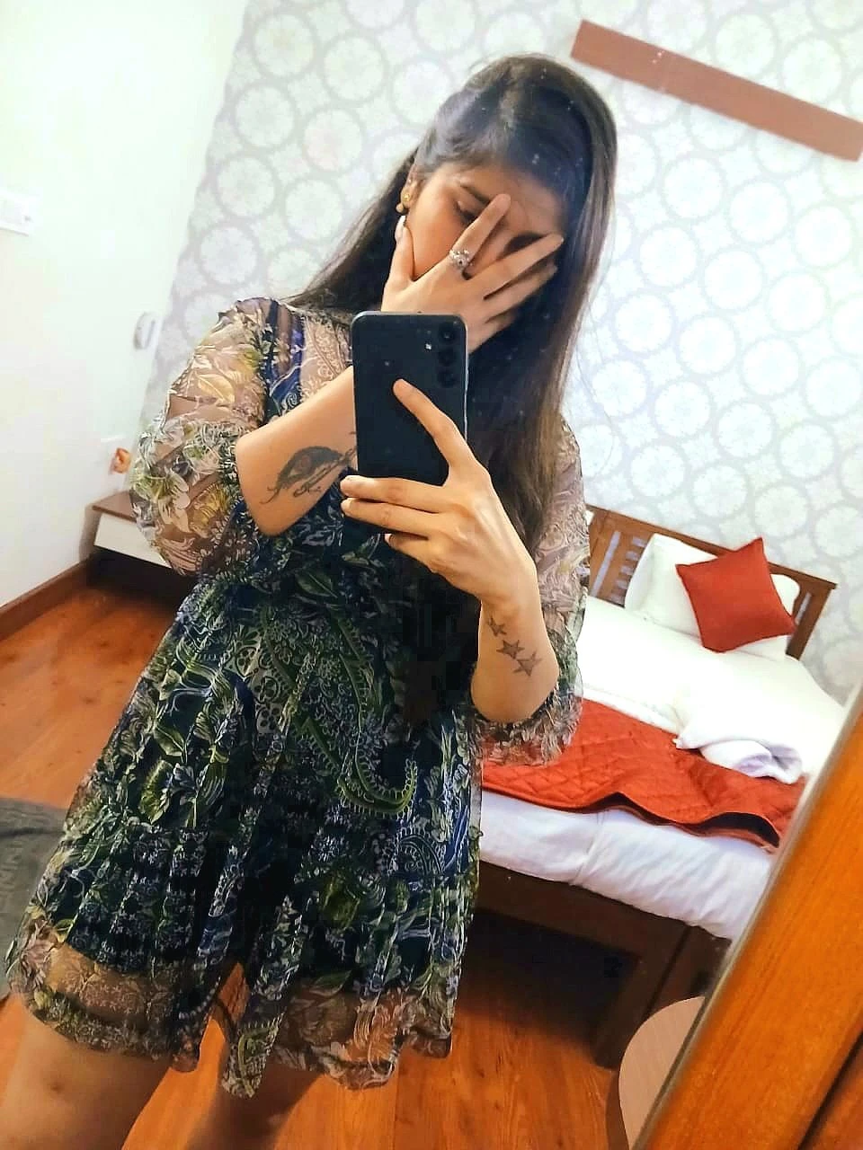 Neha Real Meet & Cam Show – Indian escort in Bangalore — 3 / 6
