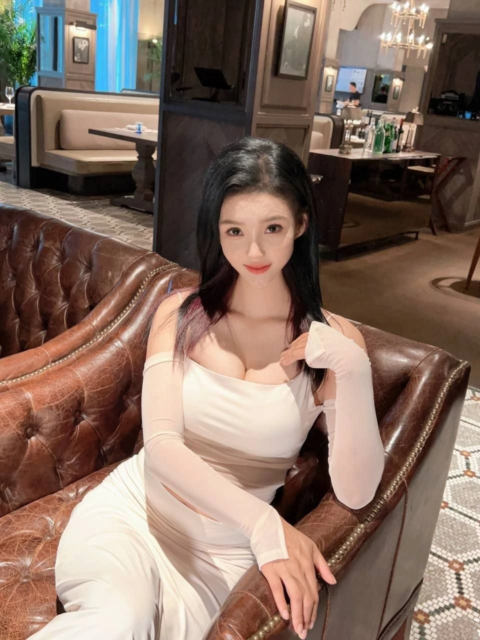 lily – South Korean escort in Hong Kong — 7 / 11