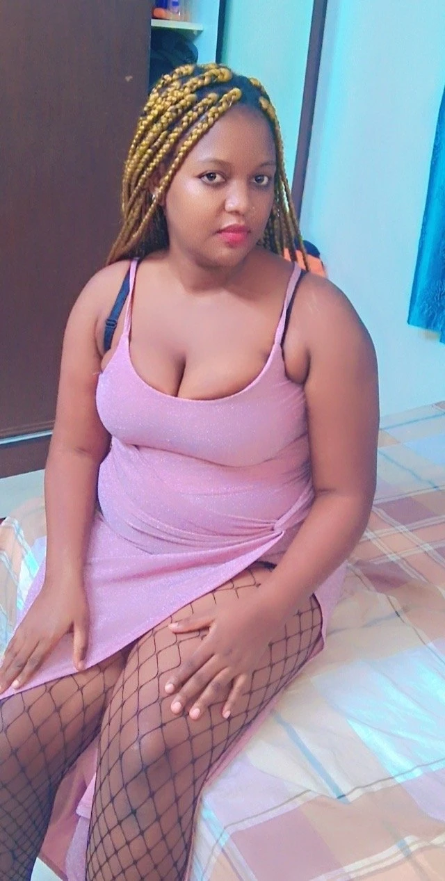 Sky – Kenyan escort in Bangalore — 2 / 3