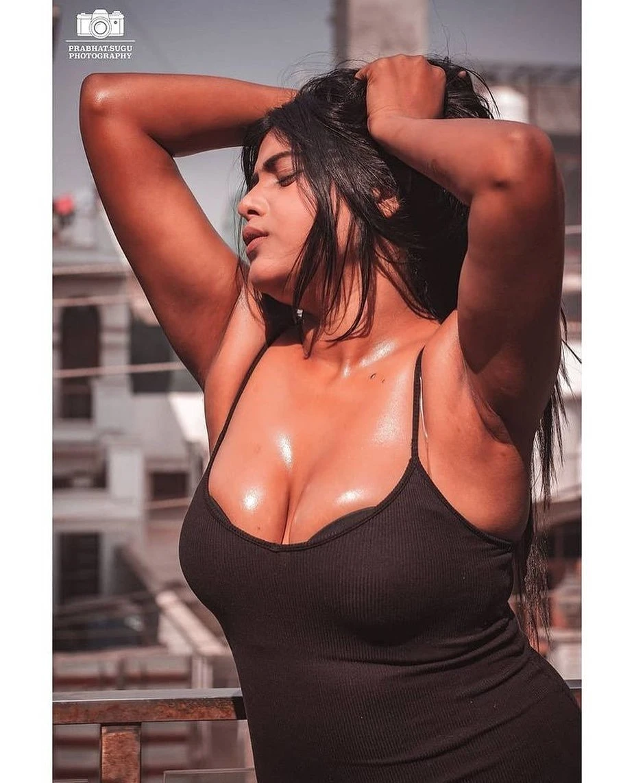 Pooja Singh – Indian escort in Bangalore, Escort, Banga