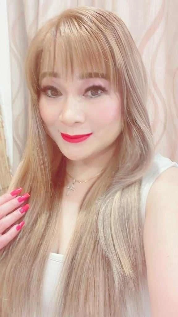 LiMiTeD DaYs MiLF HoT GoRGeOuS & SeXy – Spanish escort in Bangalore — 27 / 31