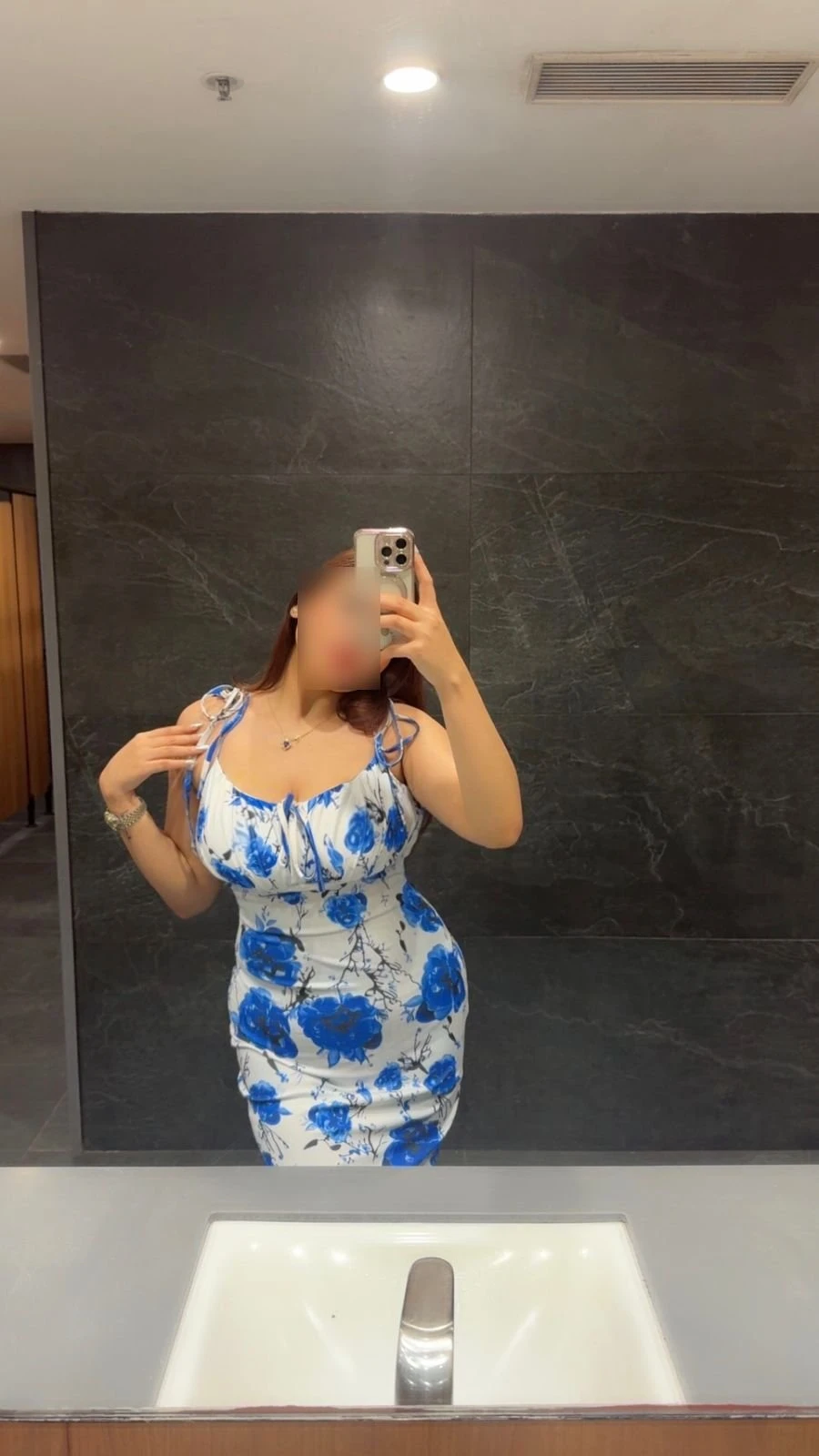 Shakila From India – Indian escort in Bangalore — 3 / 8