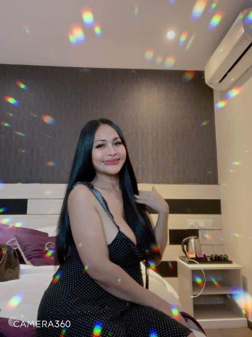 Hana – Malaysian escort in Hong Kong — 6 / 11