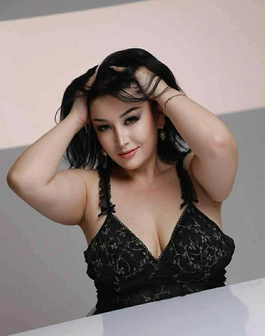 Sara – Ukrainian escort in Tirana — 3 / 5