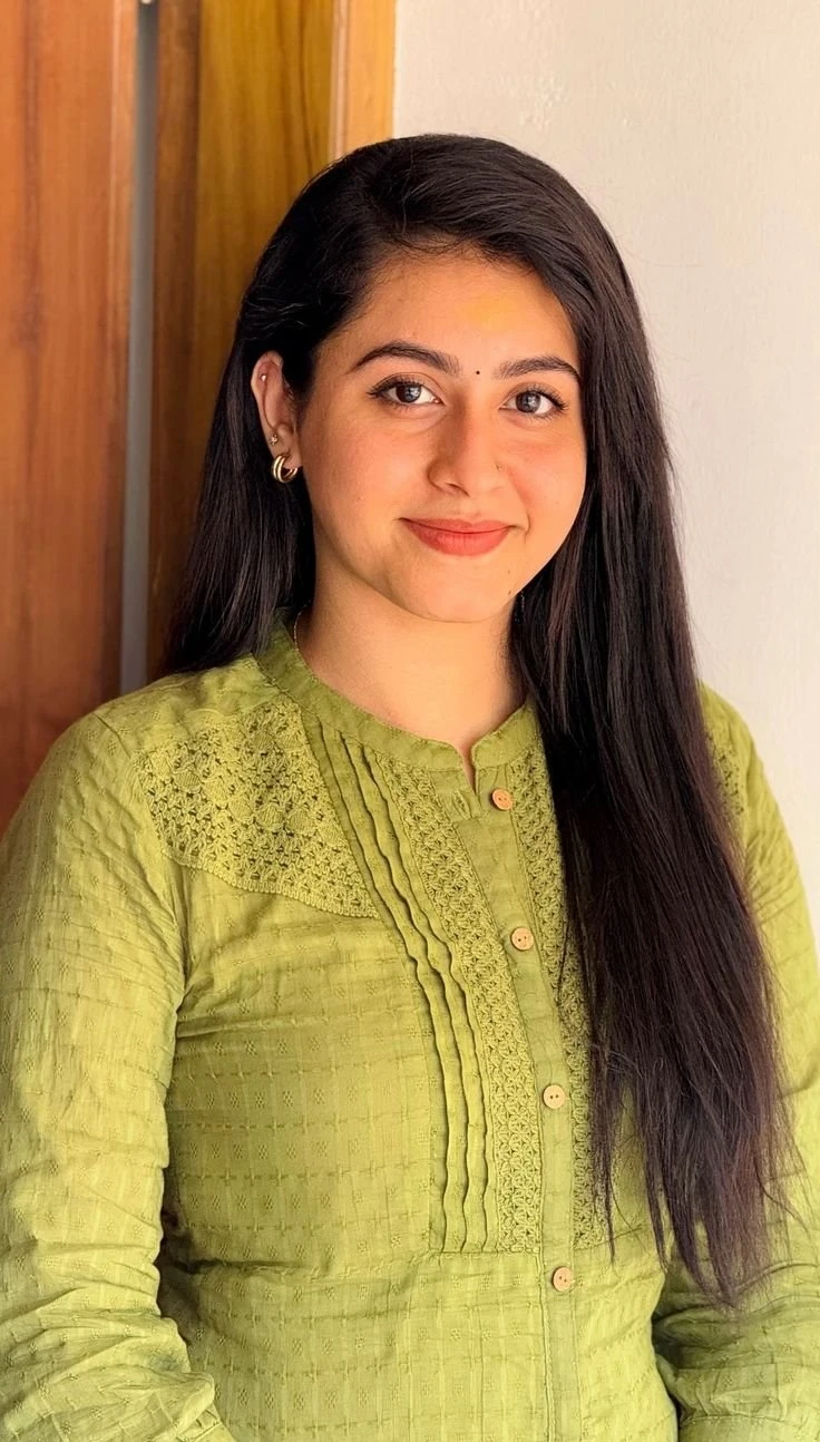 Mansi Jain – Indian escort in Bangalore — 2 / 3