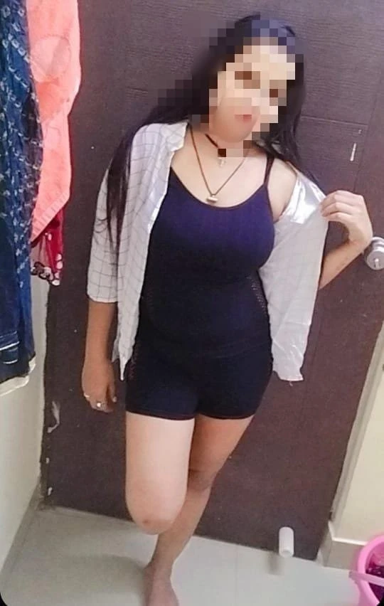 Kavya -- Open to Real Meet&Cam – Indian escort in Bangalore — 4 / 11