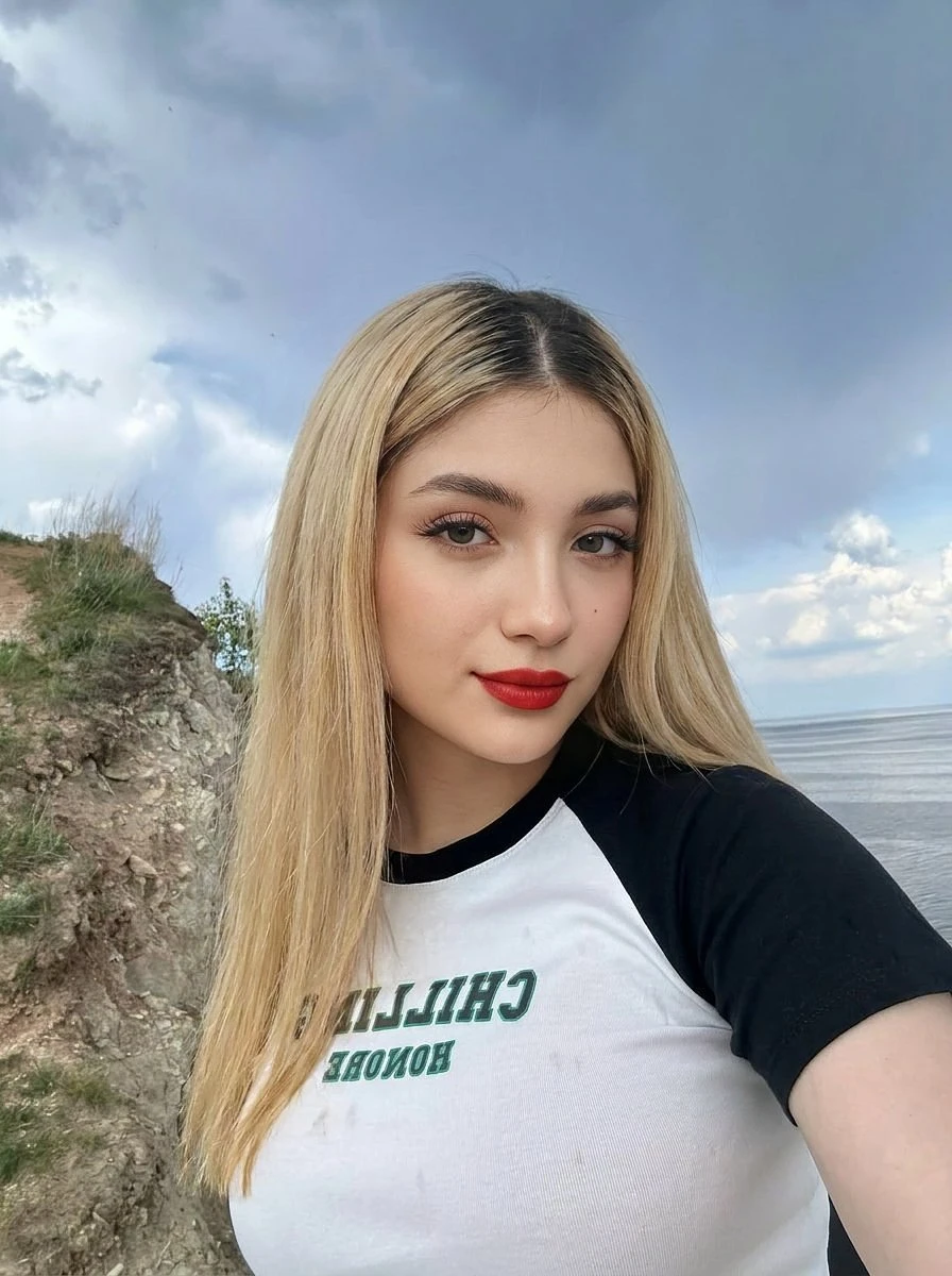 Amelia Anal Addict – Russian escort in Hong Kong, Escort, Hong Kong