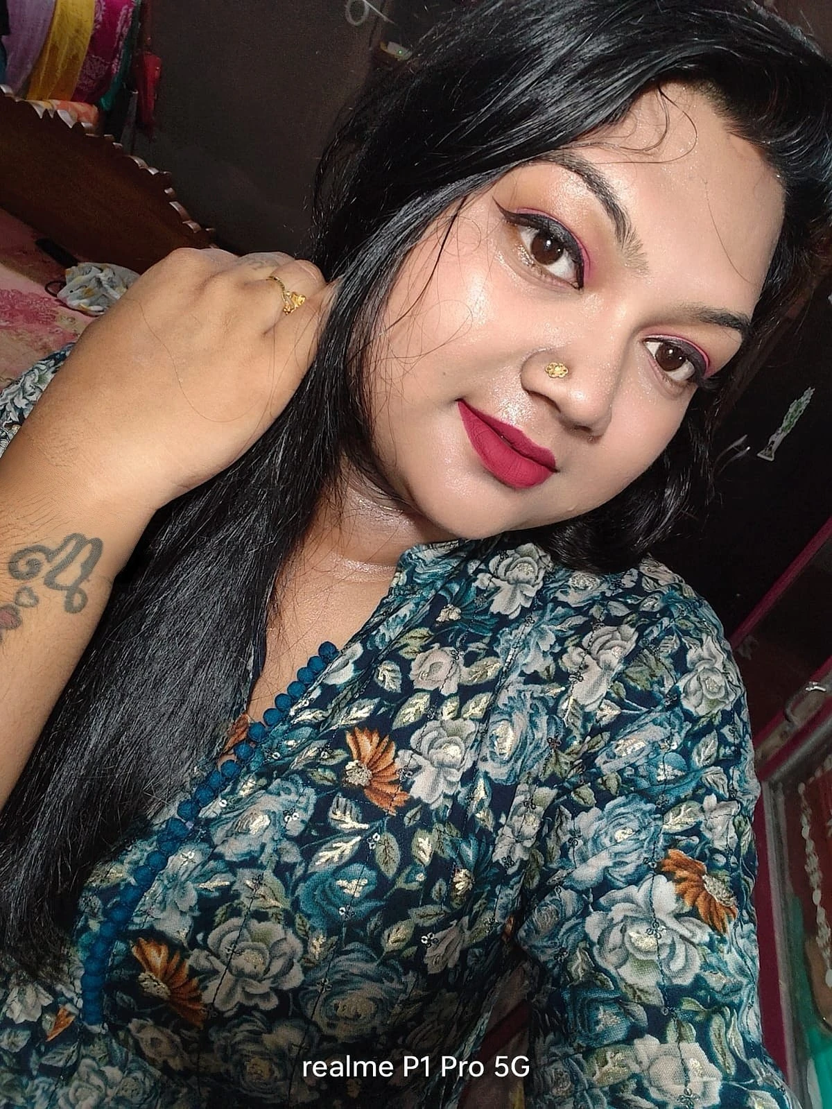Riya Cam and Meet – Indian escort in Bangalore — 3 / 5