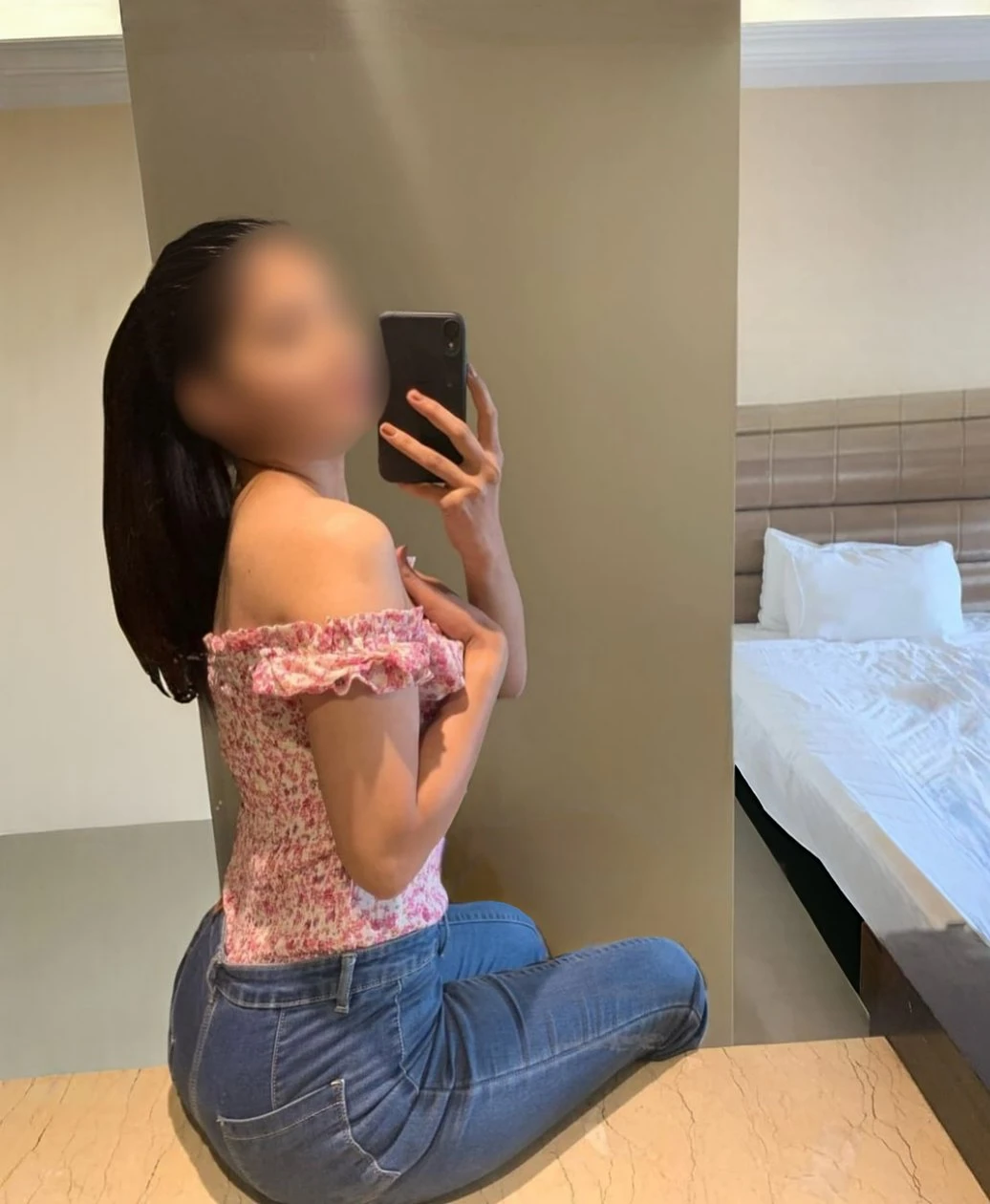 Smitha Independent " Air Hostess – Indian escort in Bangalore — 2 / 6