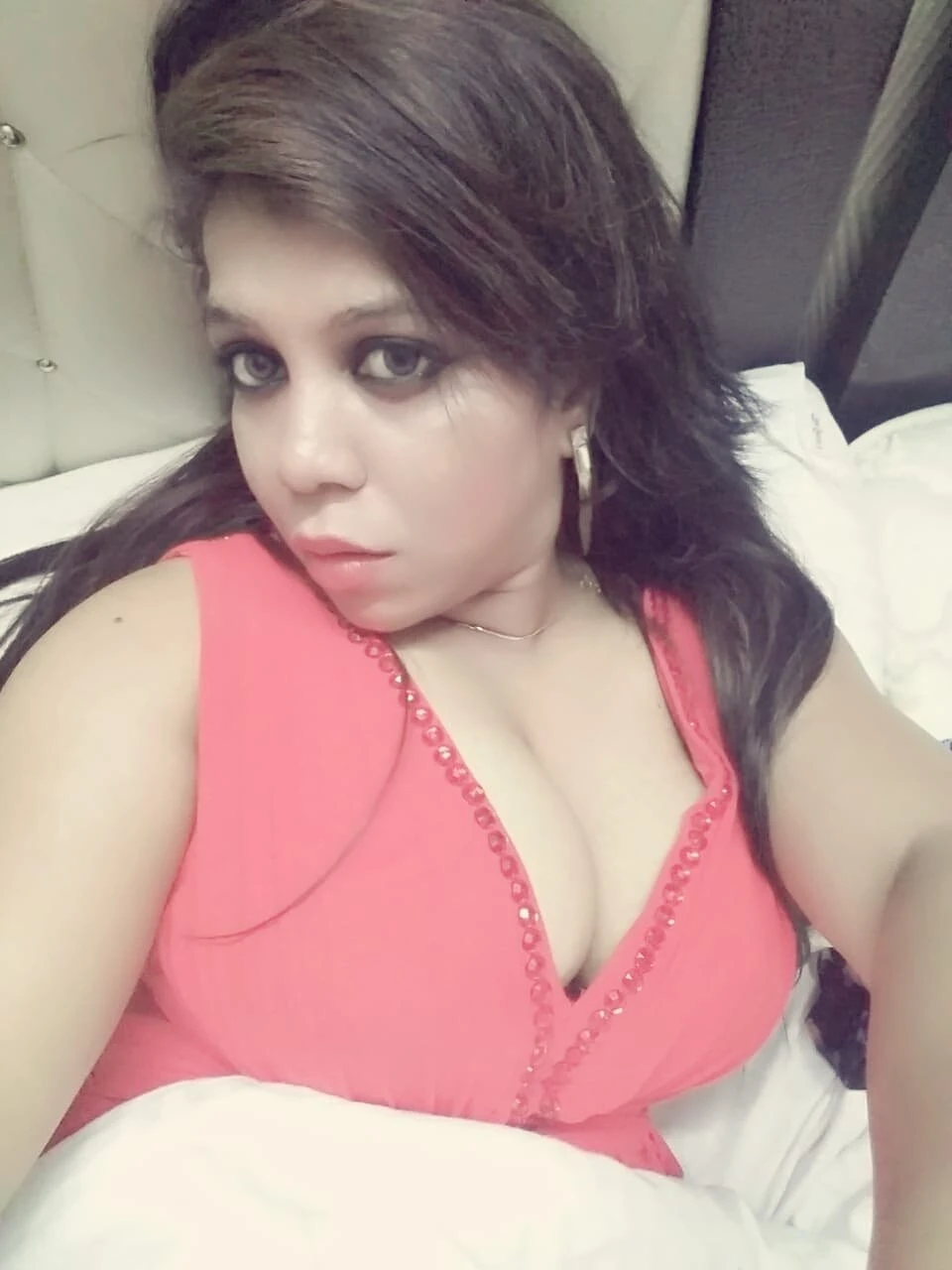 Soniya Kapoor‍‍ – Indian escort in Bangalore — 3 / 6