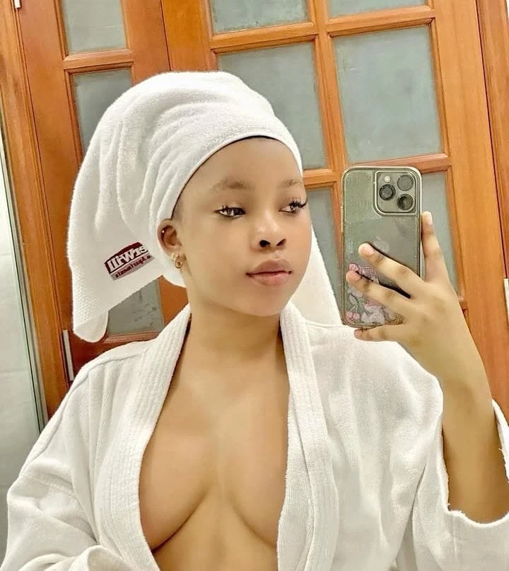 Litta Escort Girl – South African escort in Bangalore — 12 / 15