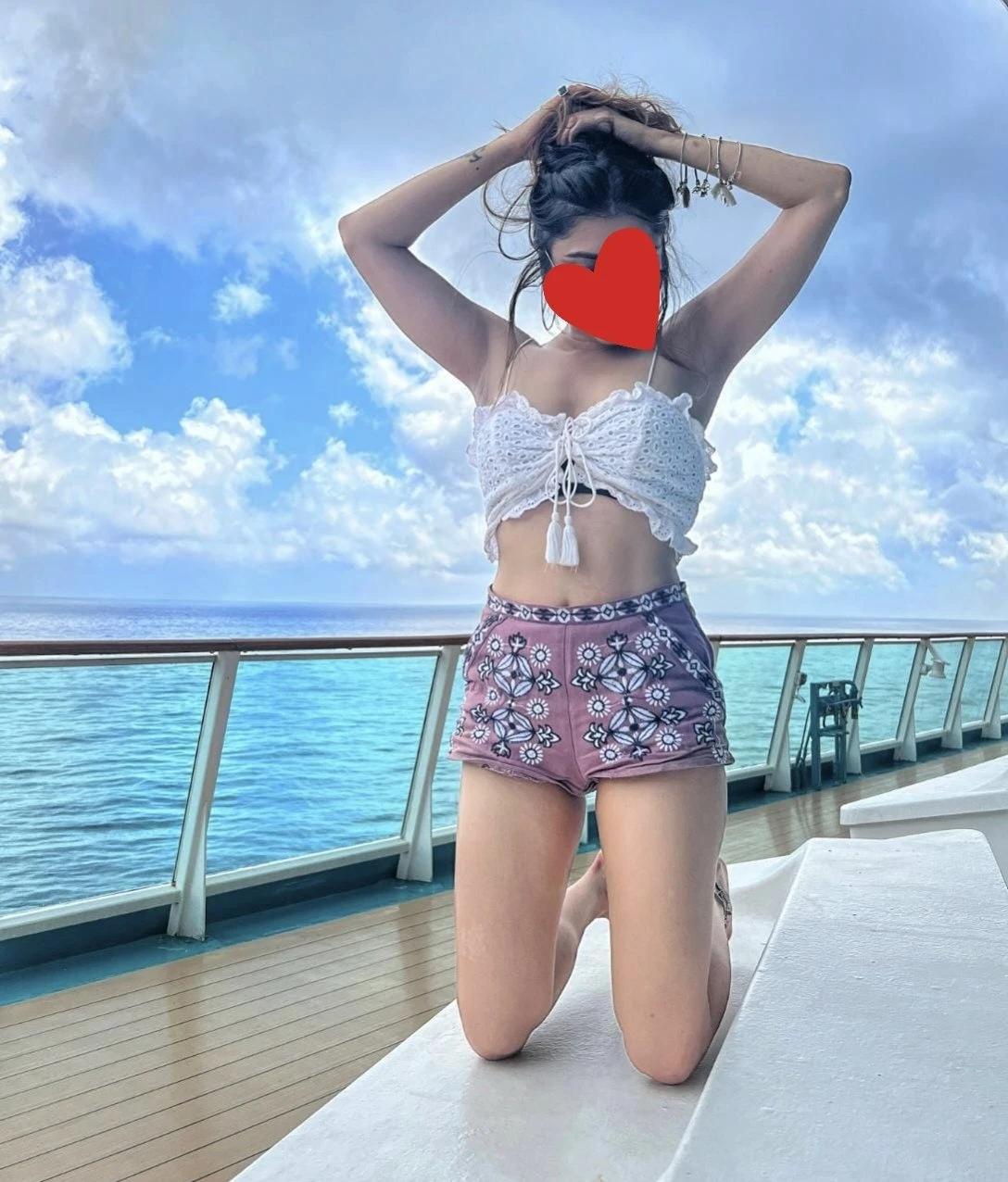 Kriti – Indian escort in Bangalore — 2 / 6