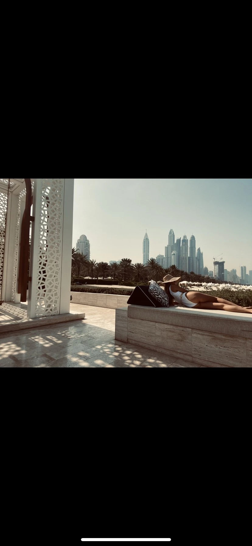 Ellie British – British escort in Hong Kong — 26 / 30