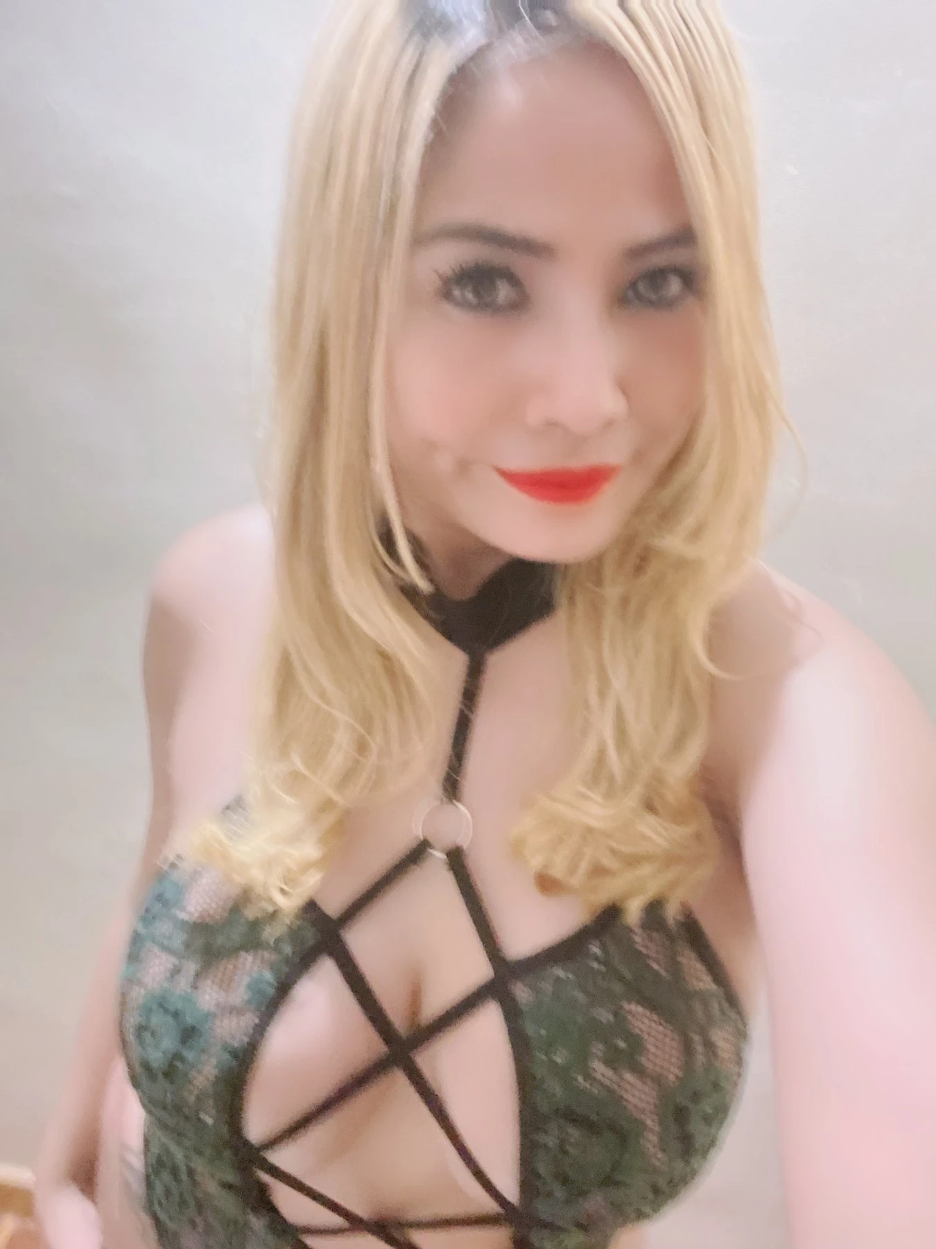 Mistress Sarahjane party girl – Filipino escort in Hong Kong — 11 / 31