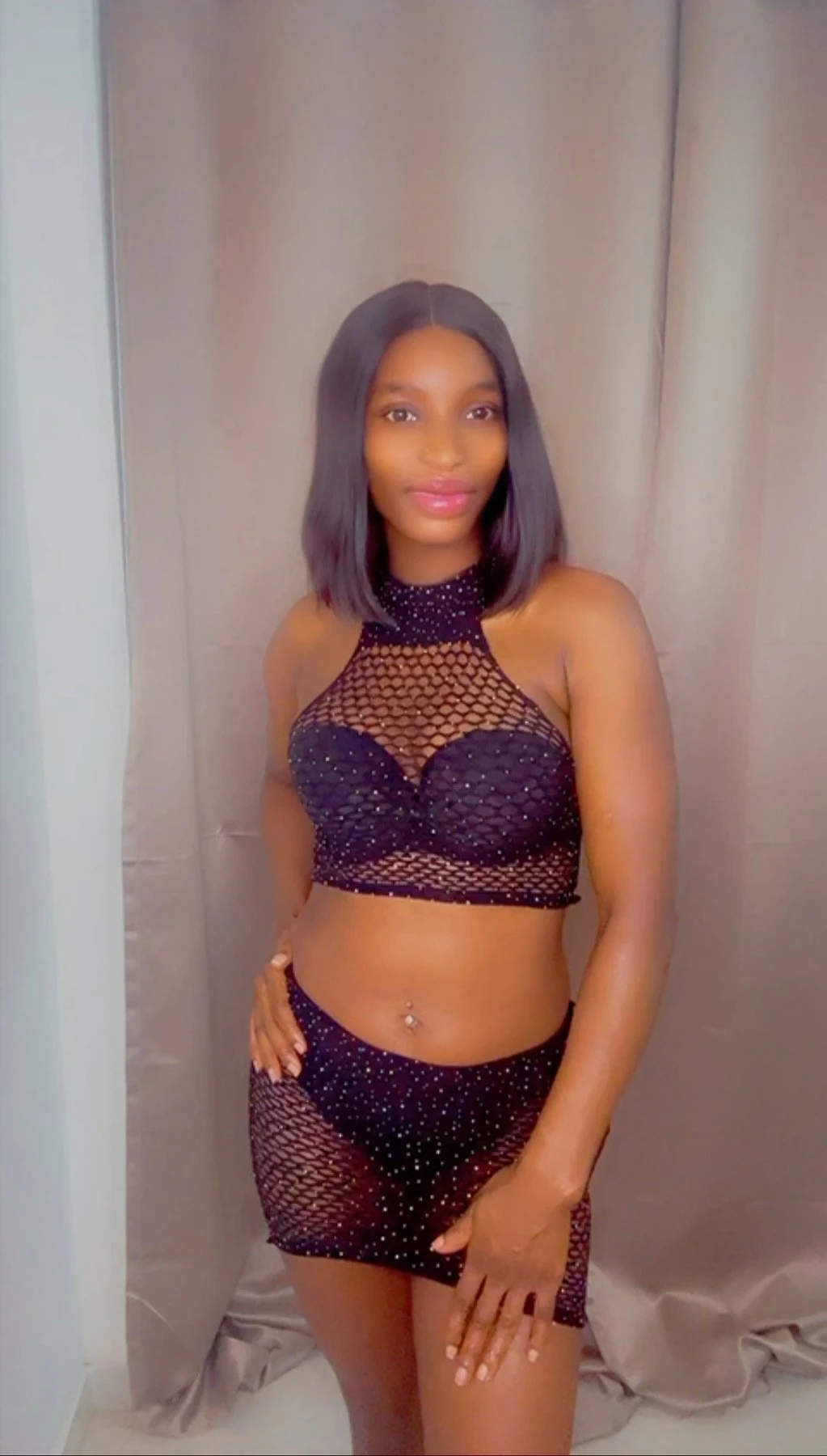 Nelly – Kenyan escort in Gurgaon — 2 / 5