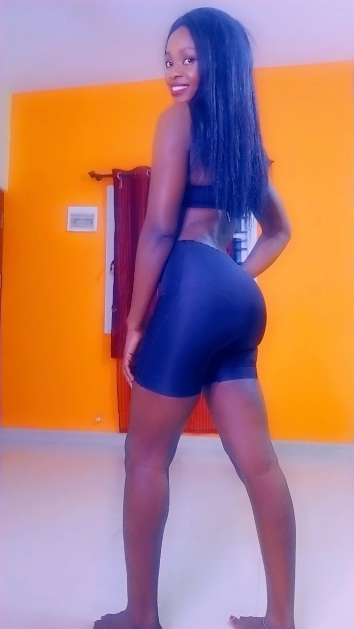 Tesi – Central African escort in Bangalore, Escort, Banga