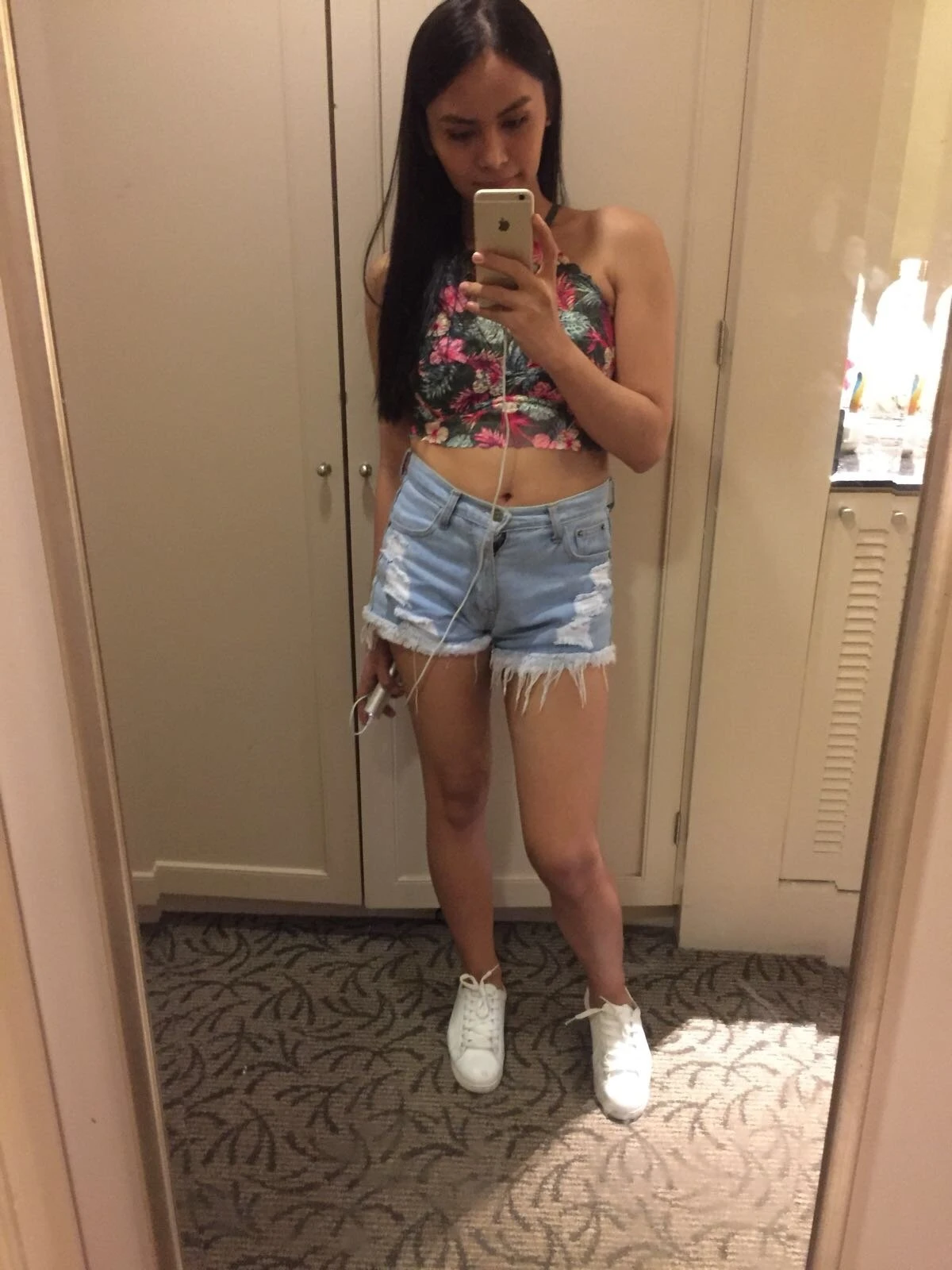 Pamela – Filipino escort in Hong Kong — 12 / 13