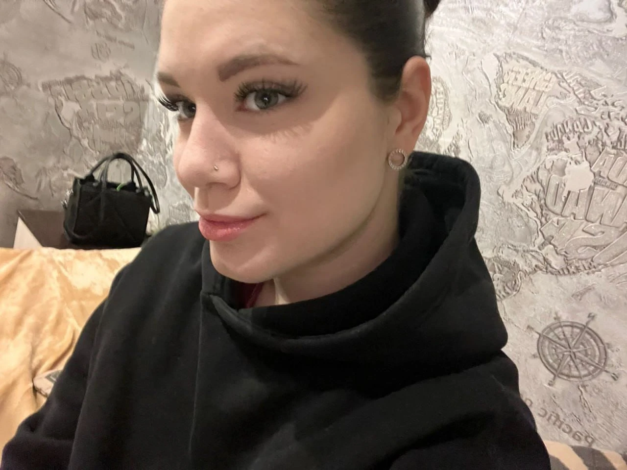Mika – Russian escort in Hong Kong — 5 / 7