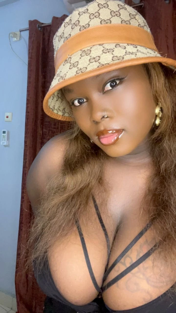 Jenny – Gambian escort in N'Djamena — 1 / 6